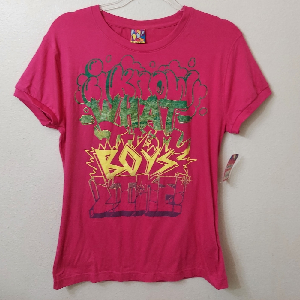 AKDMKS Fitted Charm Boyz Tee Shirt Magenta Size XL